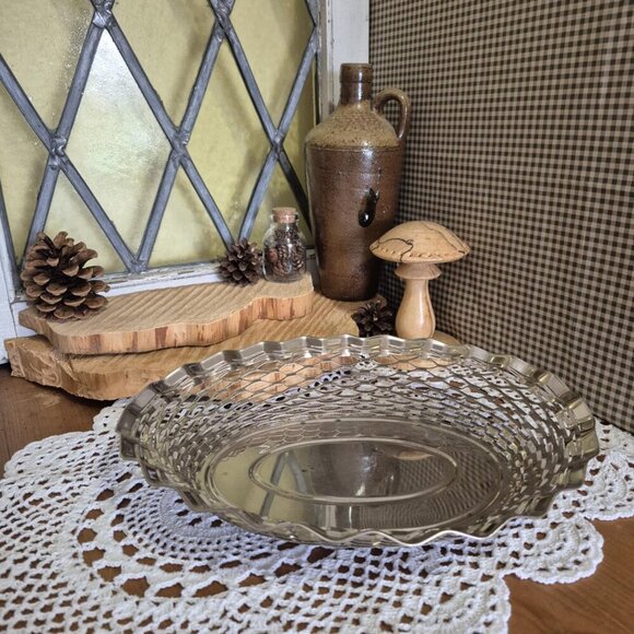 Vintage Silver-toned Serving Tray & FREE Bread Basket - Picture 7 of 16